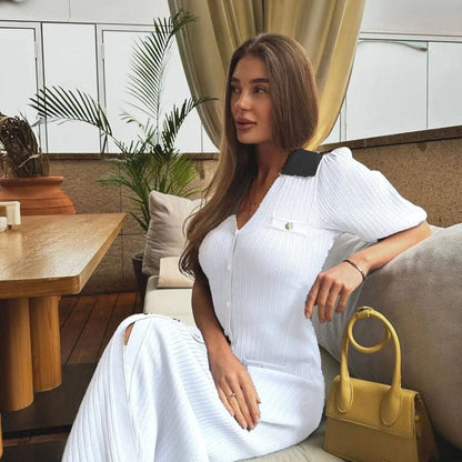 Alessa Short sleeve elegant knit dress with buttons